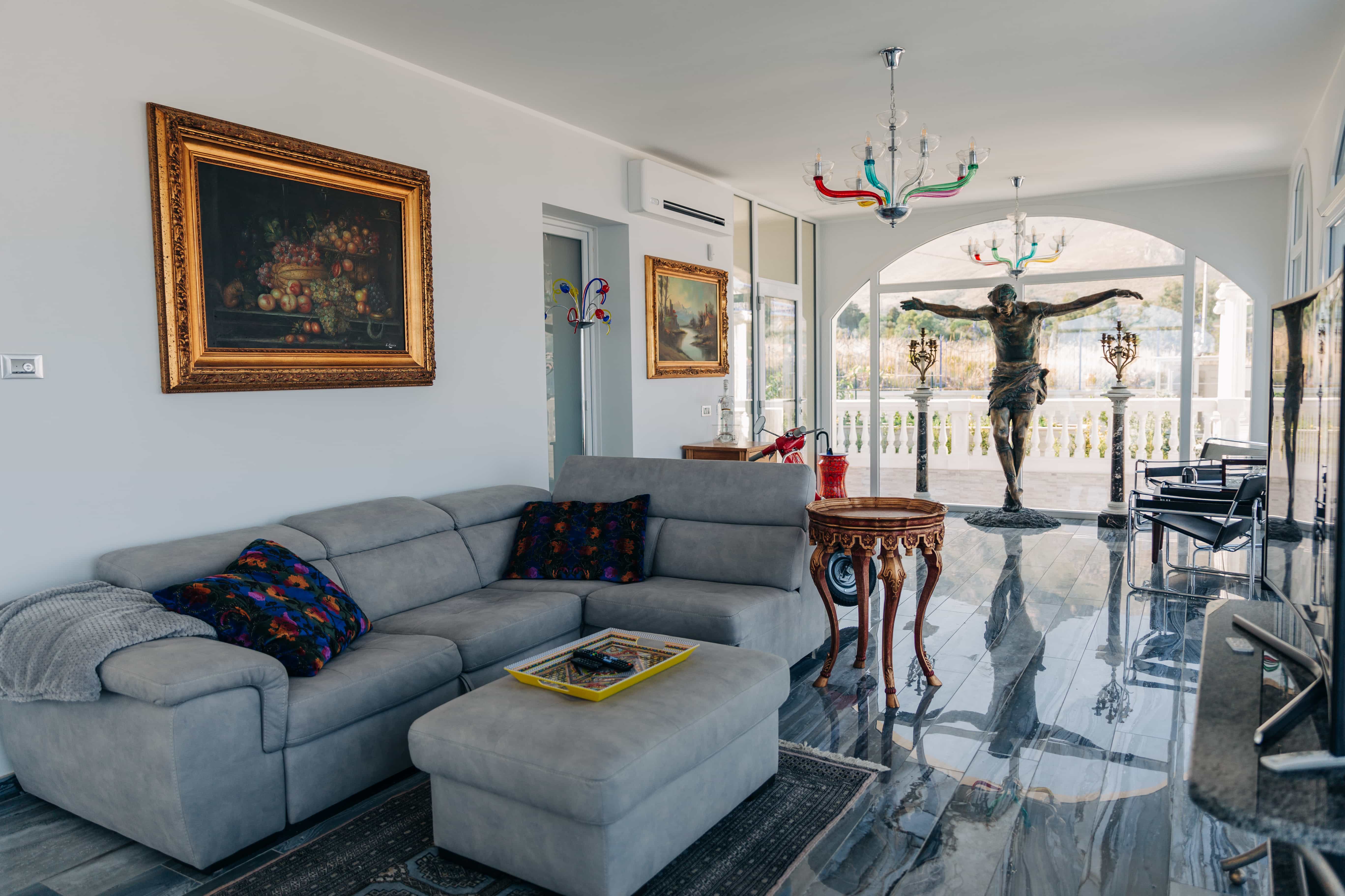 Real Estate — photo 6 by Tony Capelli